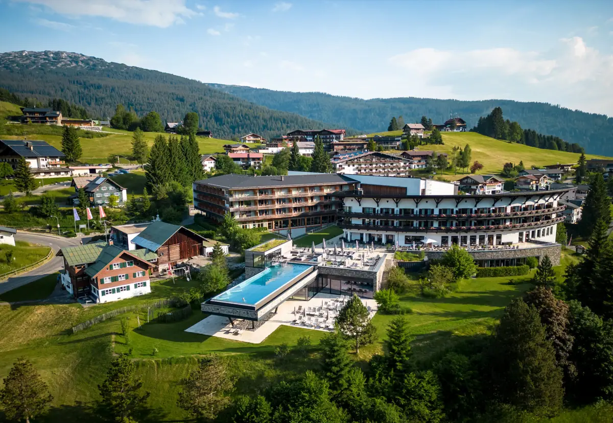 Casa con piscina in montagna.