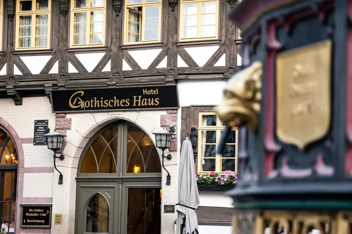 Ingresso della Casa Gotica a Wernigerode.
